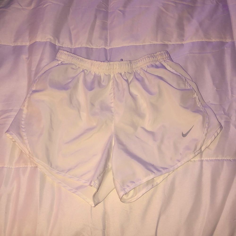 nike shorts white